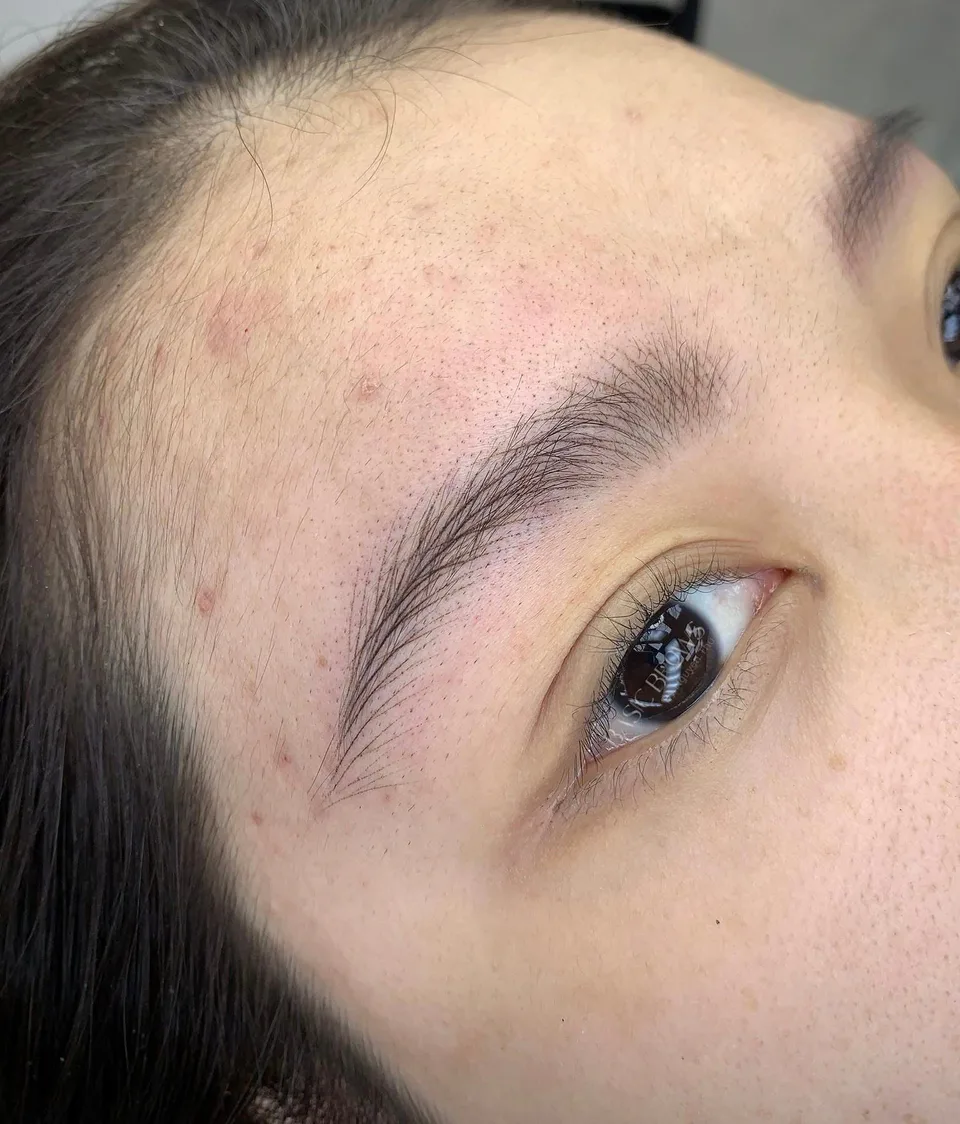 Hyperrealistic Hairstroke Brows — Chân mày sợi siêu thực — Ảnh 6